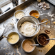 Come aromatizzare creme, panna e semifreddi con rum, mascarpone, zabaione, cannella, cocco e cioccolato Pannacrema: la procedura