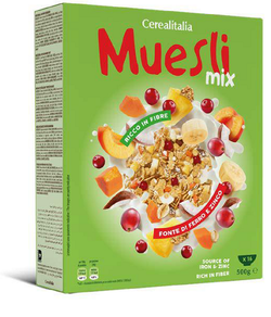 Confezione di cereali Muesli Fruits Cerealitalia da 500g, mostrata in formato multipack da 8 pezzi per una colazione sana e nutriente.