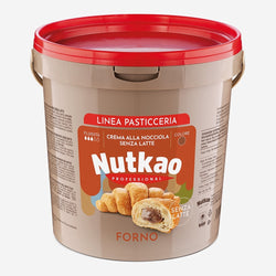 Crema Nutkao alla nocciola 10% senza latte in secchiello da 6 kg per uso professionale, ideale per farciture, prodotti vegani e dolci da forno.