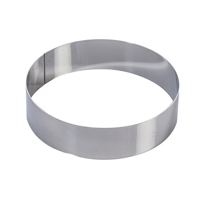Cerchio in acciaio inox Martellato diametro 220 mm e altezza 50 mm su piano da lavoro
