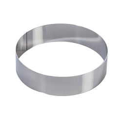 Cerchio in acciaio inox Martellato diametro 220 mm e altezza 50 mm su piano da lavoro